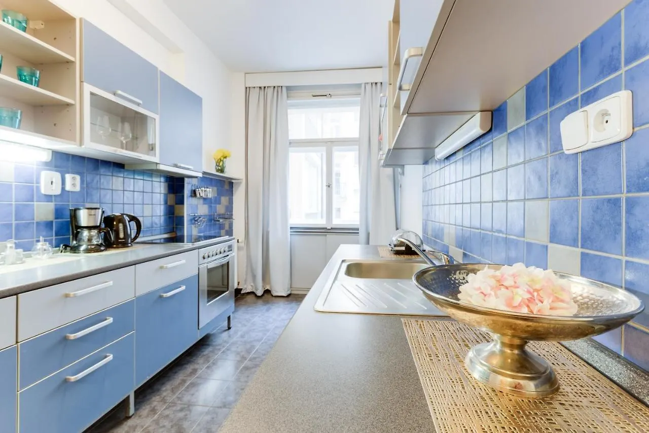 Exclusive Riverside Apartment In The Heart Of Praga
