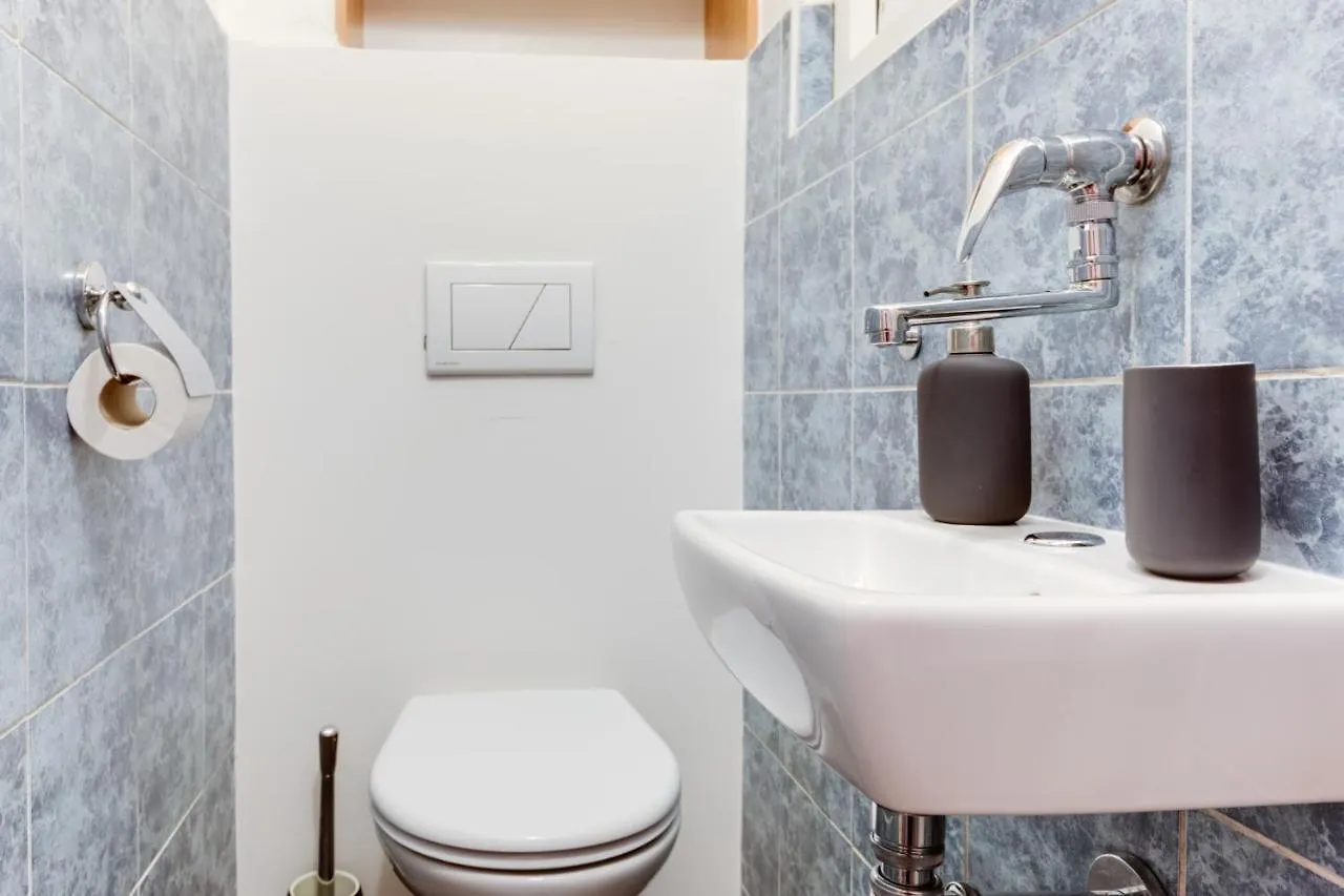 Exclusive Riverside Apartment In The Heart Of Praga República Checa